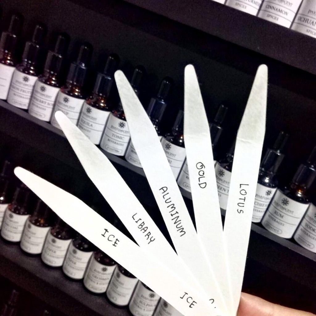 เทสเตอร์ หัวน้ำหอม แบบกระดาษ - Fragrance Oil Tester Blotter strips 15 กลิ่น (Pre-order 3-5 วัน)