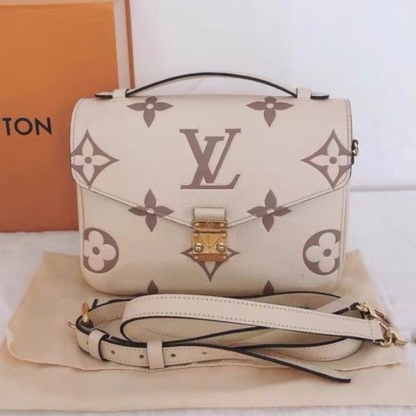 LOUIS VUITTON LV POCHETTE MÉTIS กระเป๋าสะพายข้าง/กระเป๋าสะพายข้าง/กระเป๋าถือ มือสอง M45596