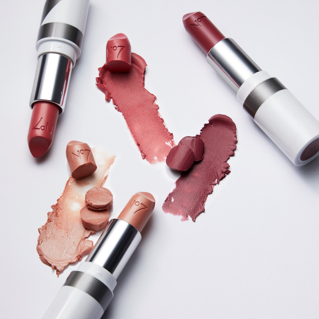 No7 Moisture Drench Lipstick - Soft Tulip 3.8G. นัมเบอร์เซเว่น มอยส์เจอร์ เดรนช์ ลิปสติก - ซอฟท์ ทิวลิป 3.8 กรัม - รูปที่ 2