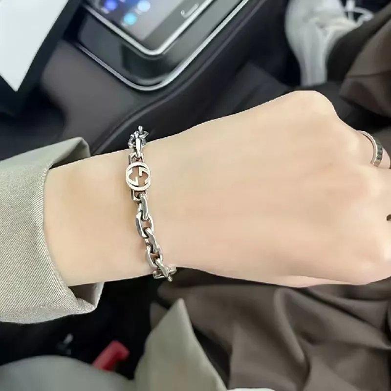 สร้อยข้อมือ CUCCI โซ่เงิน 925 ย้อนยุคสามจีประสานไม่ซีดจางทันสมัยและเรียบง่ายมีความสุขสไตล์เดียวกันสำหรับคู่รักของขวัญวัน