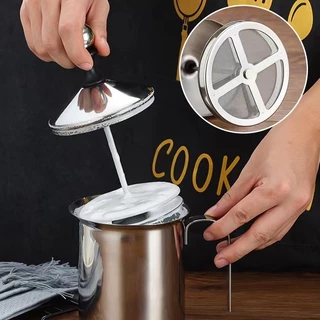 MANGO COFFEE ถ้วยปั๊มฟองนม สแตนเลส 400ml/800ml ที่ตีฟองนม ที่ปั๊มฟองนม Milk Frother