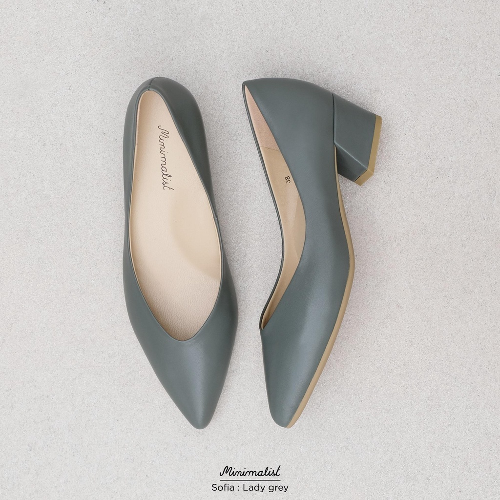 𝐌𝐈𝐍𝐈𝐌𝐀𝐋𝐈𝐒𝐓 รองเท้าคัทชูส้นสูงหนังแกะ รุ่น Sofia (lady grey) สูง 1.5 นิ้ว ส้นแบบ block-heel เดินได้มั่นคง ไม่ตกร่อง