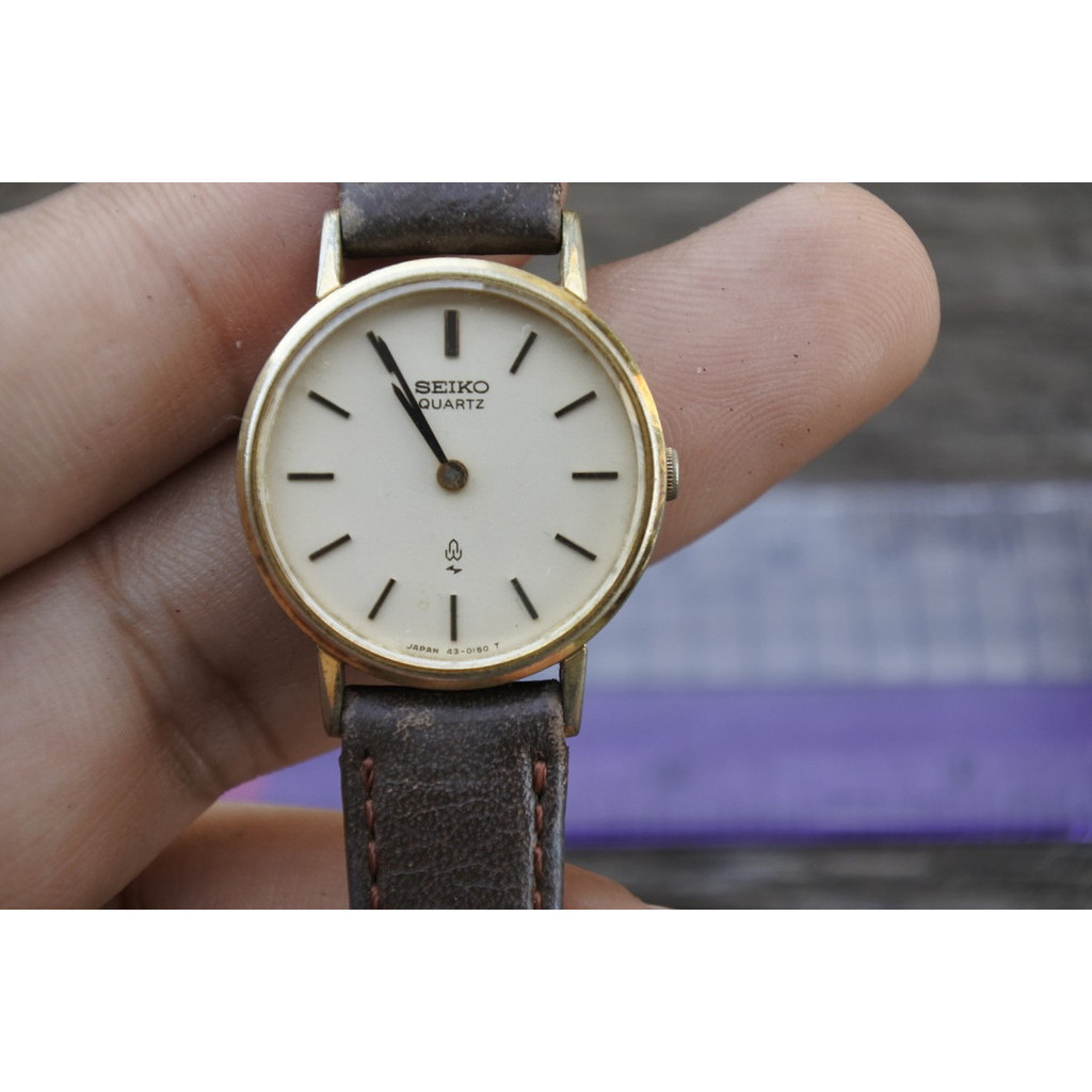 นาฬิกา Vintage มือสองญี่ปุ่น SEIKO ชุบทอง 43 0070 หน้าขาว ผู้หญิง ทรงกลม ระบบ Quartz ขนาด24mm ใช้งานได้ปกติ ของแท้