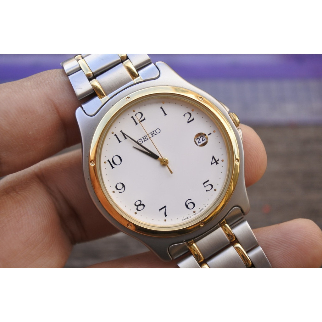นาฬิกา Vintage มือสองญี่ปุ่น Seiko 7N32 0151 หน้าขาว ผู้ชาย ทรงกลม ระบบ Quartz ขนาด36mm ใช้งานได้ปกติ ของแท้