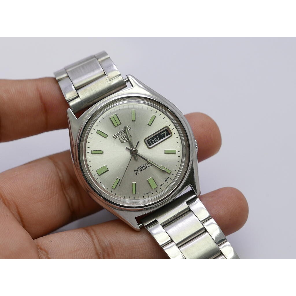 นาฬิกา Vintage มือสองญี่ปุ่น Seiko5 ระบบ Automatic 7009 3021 ผู้ชาย หน้าเทา 36มม เสียต้องล้างเครื่อง ขายตามสภาพ