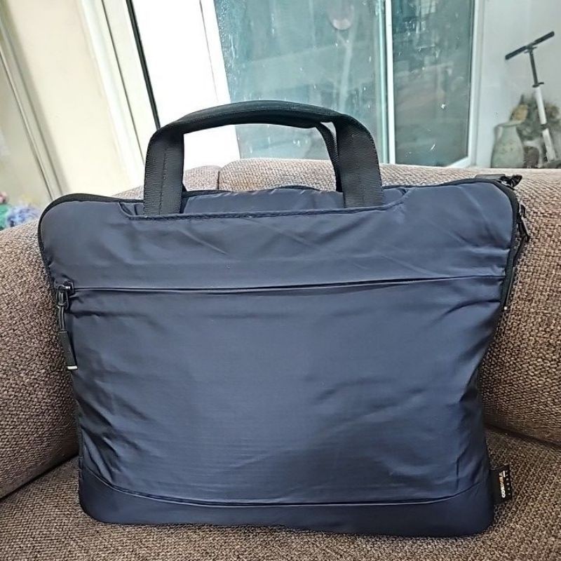 กระเป๋าใส่ notebook แบรนด์ Elecom