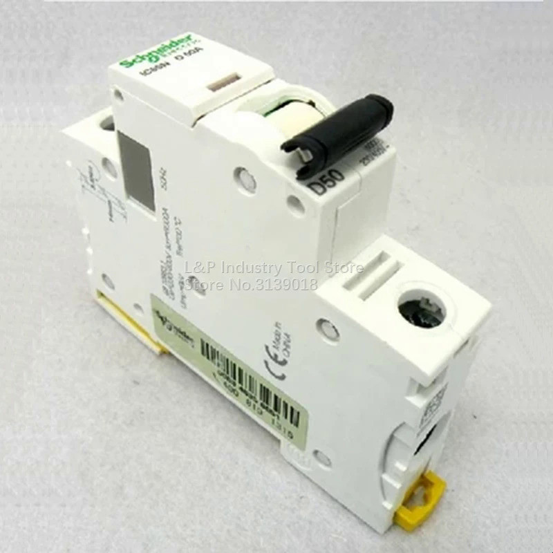 ใหม่ของแท้ Schneider Telemecanique IC65N 1P D50A A9F19150สูญญากาศ Mini Circuit Breaker MCB Acti 9 Ty