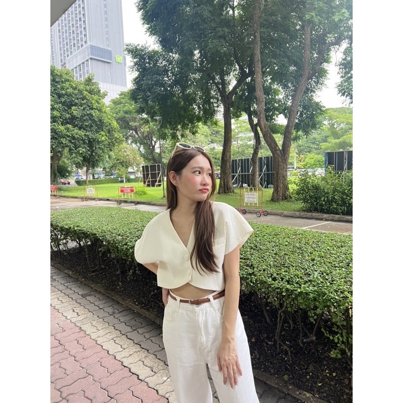 (used) Bluebell crop (W clothes)