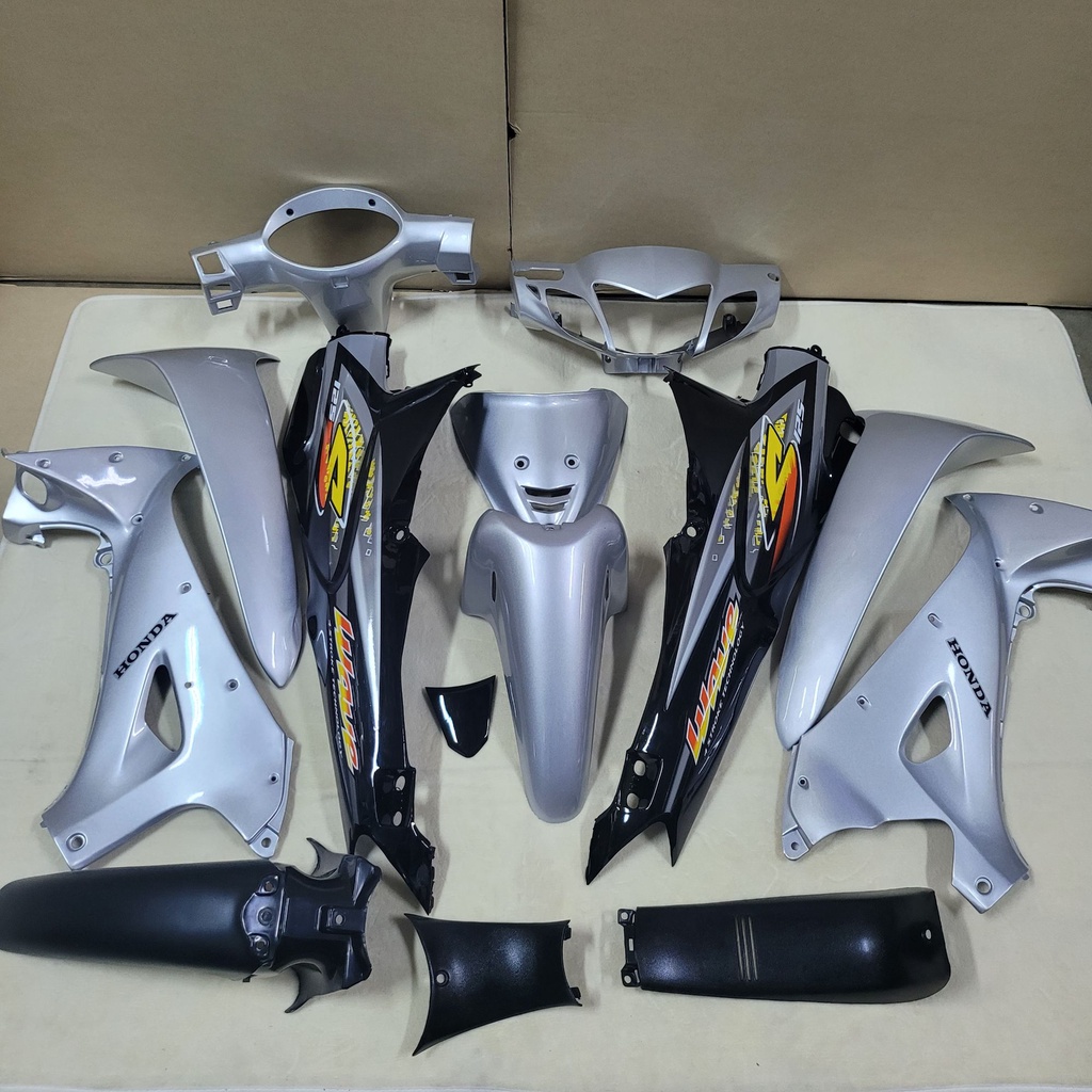 ชุดสี wave125 สีเทาดำ กุญแจนิราภัย เวฟ หน้า r หลัง s ไมล์ดิจิตอล กุญแจเหลี่ยม พร้อมชิ้นดำด้าน3ชิ้น