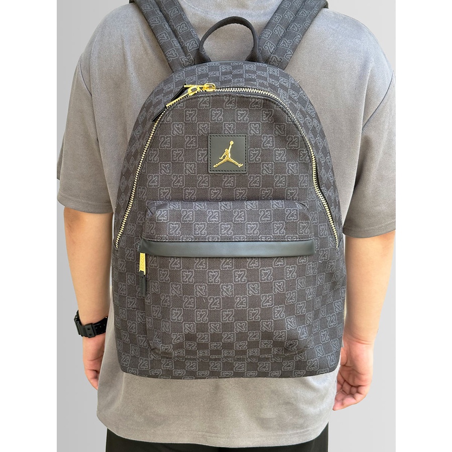 ◑❣☎เป้สะพายหลังผู้ชายและผู้หญิง Nike Air Jordan กระเป๋านักเรียน กระเป๋าคอมพิวเตอร์ใหม่ เป้สะพายหลัง