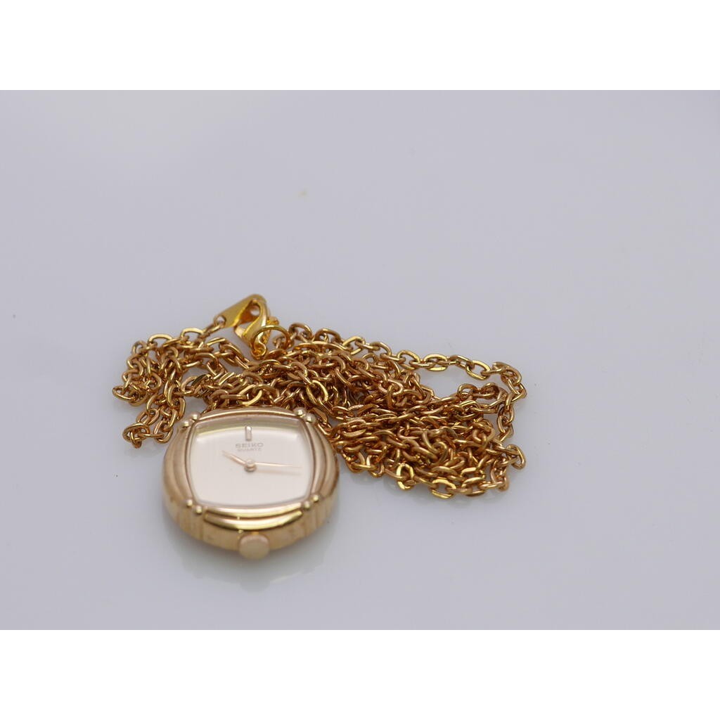 นาฬิกา Vintage มือสองญี่ปุ่น PocketWatch นาฬิกาพก SEIKO 5420 5280 ระบบ QUARTZ ผู้หญิง ทรงสี่เหลี่ยม 20มม พร้อมโซ่สร้อยคอ