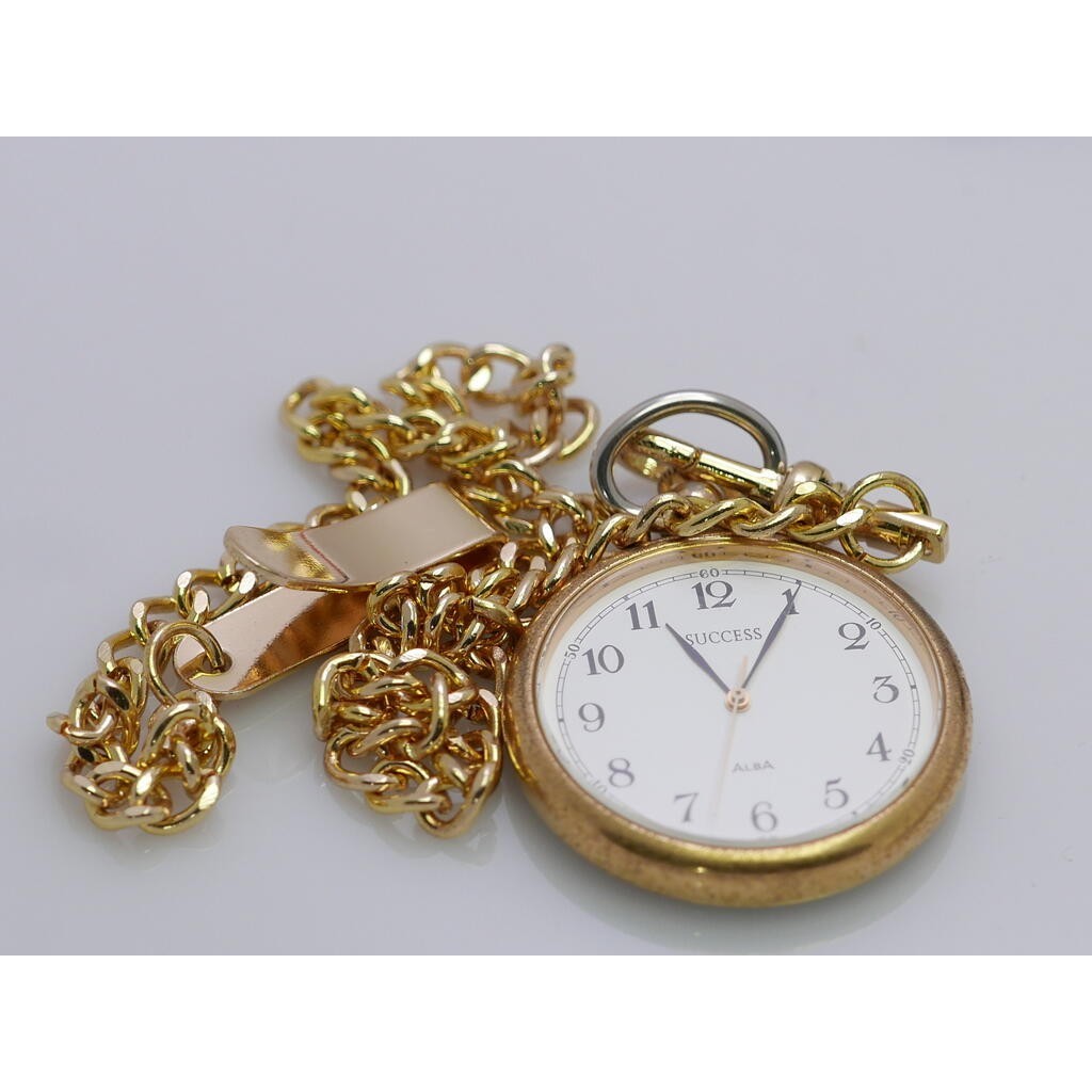 นาฬิกา Vintage มือสองญี่ปุ่น PocketWatch นาฬิกาพก ALBA SUCCESS V701 0A30 ระบบ QUARTZ ผู้ชาย ทรงกลม 35มม พร้อมโซ่