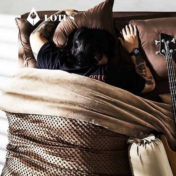 LOTUS ผ้าห่ม 2ฤดู ECO FUR รุ่น L-ECO-05 ขนาด 60x80 นิ้วส่งฟรี