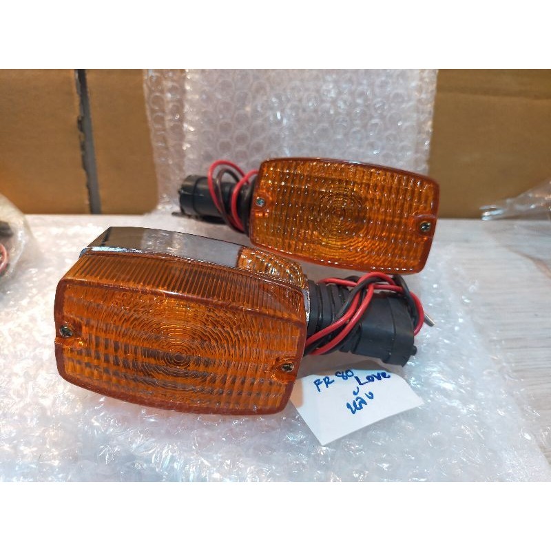 ซูซูกิ ไฟเลี้ยวหลัง Suzuki FR 80 Love งานผลิตเทียบแท้ สวยมาก คู่ละ350 บาท