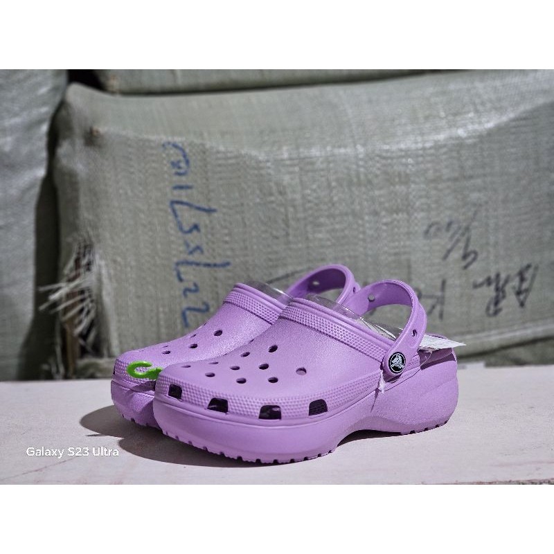 รองเท้าลำลองแฟชั่น สไตล์Crocs Classic Clog (Unisex)