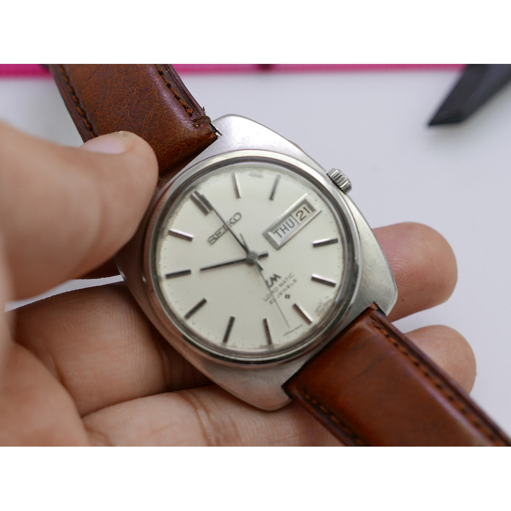นาฬิกา Vintage มือสองญี่ปุ่น Seiko Lordmatic LM 5606 7130 White Dial ผู้ชาย ทรงกลม ระบบ Automatic ขนาด36mm