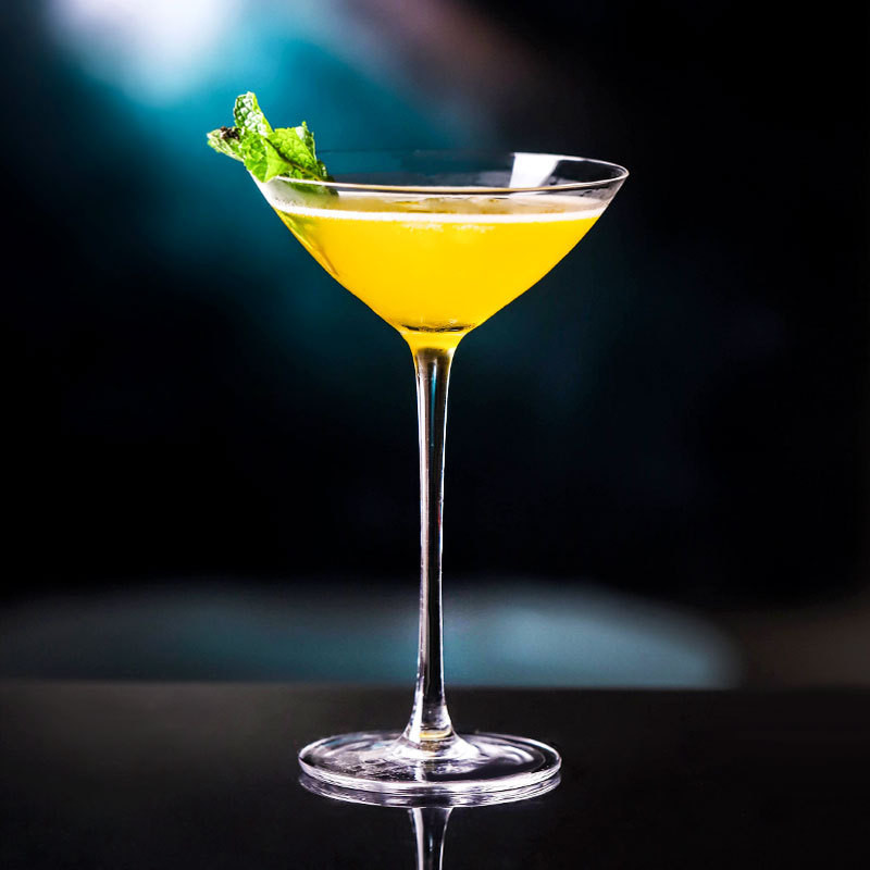 Creative Crystal Japanese Goblet Dry Martini Wine Glass Personality Cocktail Glass Martini Cup Champ