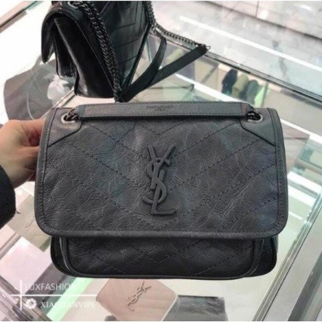 SAINT LAURENT YSL BABY NIKI กระเป๋าสะพายทรงแมสเซนเจอร์สีดำ 22 ซม