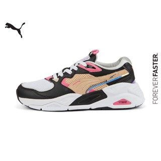 PUMA EVOLUTION - รองเท้าผ้าใบผู้หญิง TRC MIRA Dimensions Sneakers Women สีขาว - FTW - 38596903