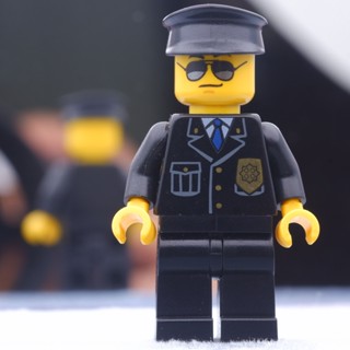 LEGO Prison Guard Police Town &amp; City