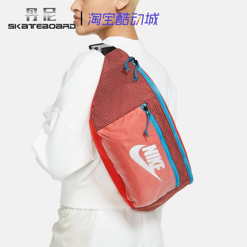 ﹍Nike Wang Yibo สไตล์เดียวกันสำหรับผู้ชายและผู้หญิงกีฬาและสันทนาการกระเป๋าสะพายไหล่ความจุขนาดใหญ่ BA5751 CV1411
