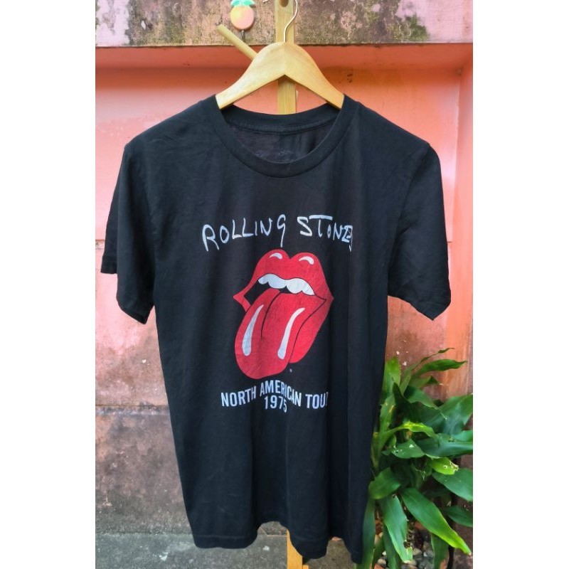 เสื้อวง Rolling Stones(มือสอง) ไซส์ SM อก 17"  ยาว 26"
