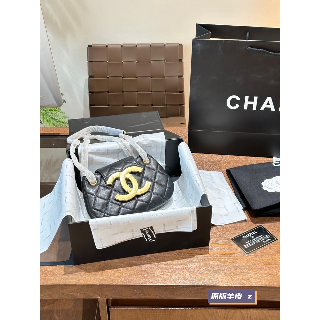 Chanel Classic Retro Fashion Crossbody Bag