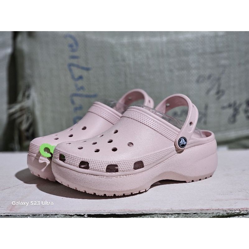 รองเท้าลำลองแฟชั่น สไตล์Crocs Classic Clog (Unisex)