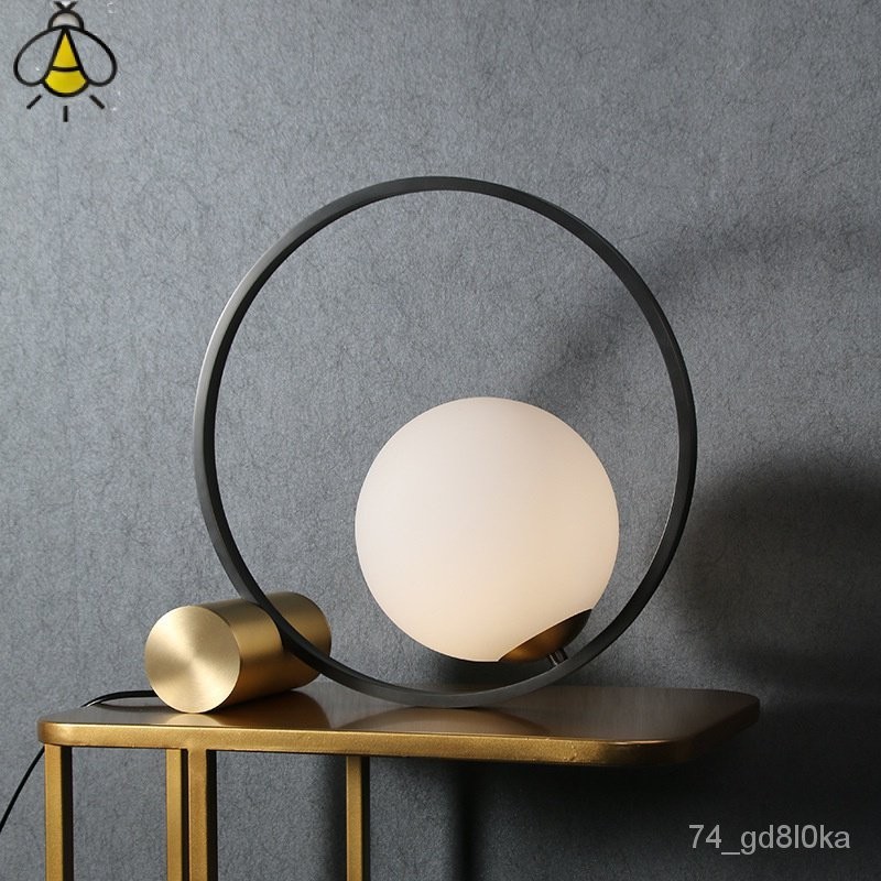 ห้องจำลองนอร์ดิกสร้างสรรค์แฟชั่นการศึกษาโคมไฟลูกบอลแก้วหลังโมเดิร์นมินิมอลอาร์ตห้องนอนห้องนั่งเล่นโค