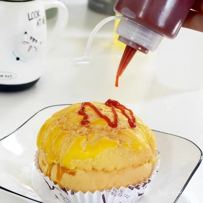 ขวดบีบซอส ขวดซอสพลาสติก กรอบปากดอกไม้ บีบหม้อ ซอสมะเขือเทศแยมสลัด บีบขวดสำหรับบ้าน บีบหัวฉีด 6 ความจุตัวเลือก