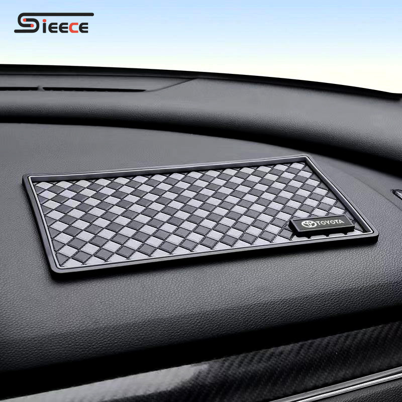Sieece แผ่นกันลื่นรถยนต์ ที่วางโทรศัพท์ในรถยนต์ สำหรับ Toyota Veloz Wish CHR Yaris Altis