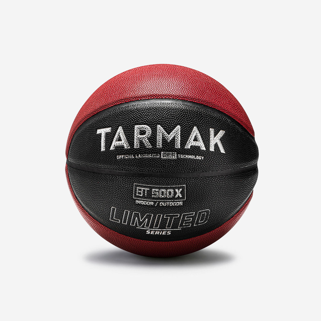 TARMAK - ลูกบาสเก็ตบอลผู้ใหญ่รุ่น BT500 Grip เบอร์ 7 สีดำ/แดง - Adult Basketball BT500 Grip Ltd  Siz