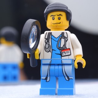 LEGO Doctor Long Lab Coat (4429) Town &amp; City