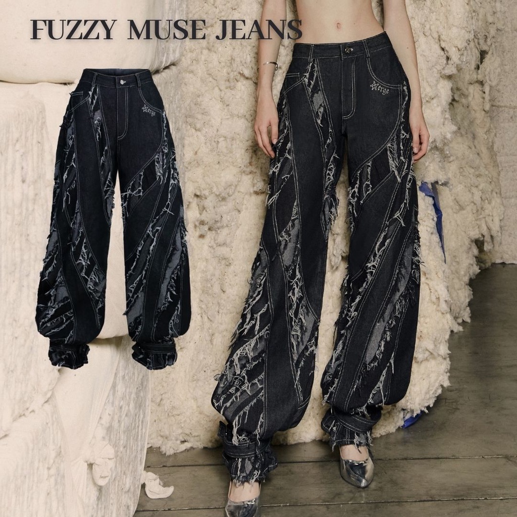 Merge Official - Fuzzy Muse Jeans (พร้อมส่ง)