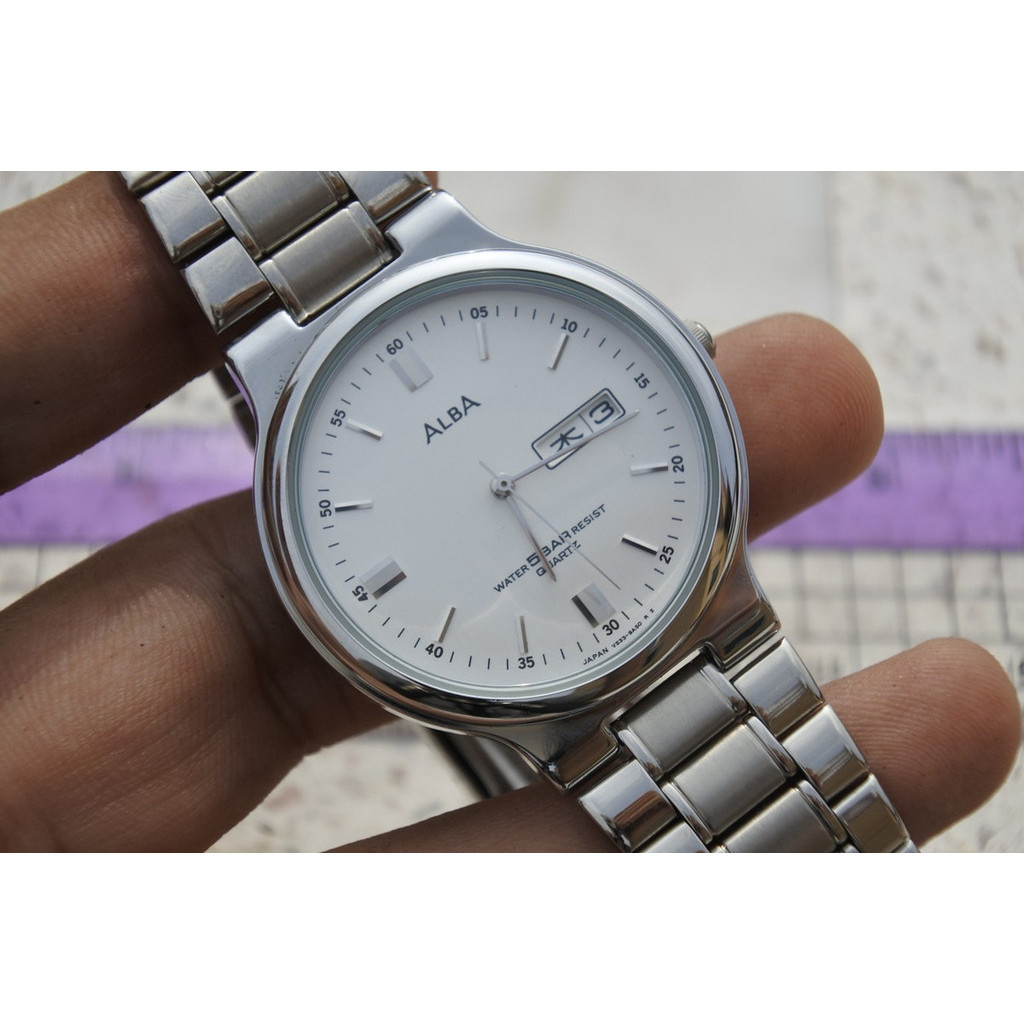 นาฬิกา Vintage มือสองญี่ปุ่น Alba V533 9A30 วันที่คันจิ ผู้ชาย ทรงกลม ระบบ Quartz ขนาด37mm ใช้งานได้ปกติ ของแท้