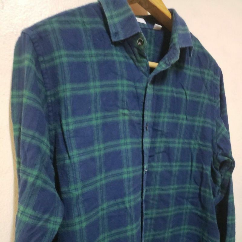 เสื้อเชิ้ตแขนยาวคอปกลาย สก๊อตเขียว cotton 100% lomos Size42 ยาว 28 นิ้ว f0966