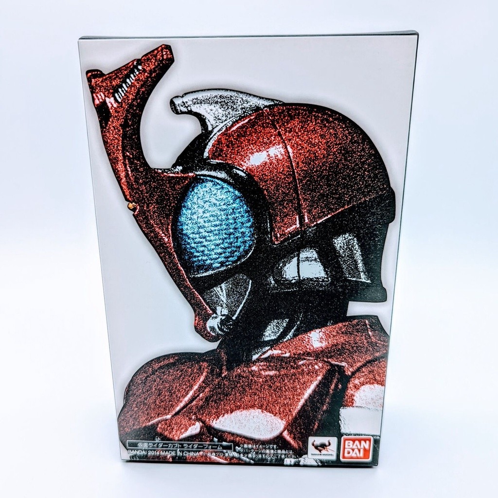 Bandai S.H.Figuarts Shinkocchou Kamen Rider Kabuto Rider Form