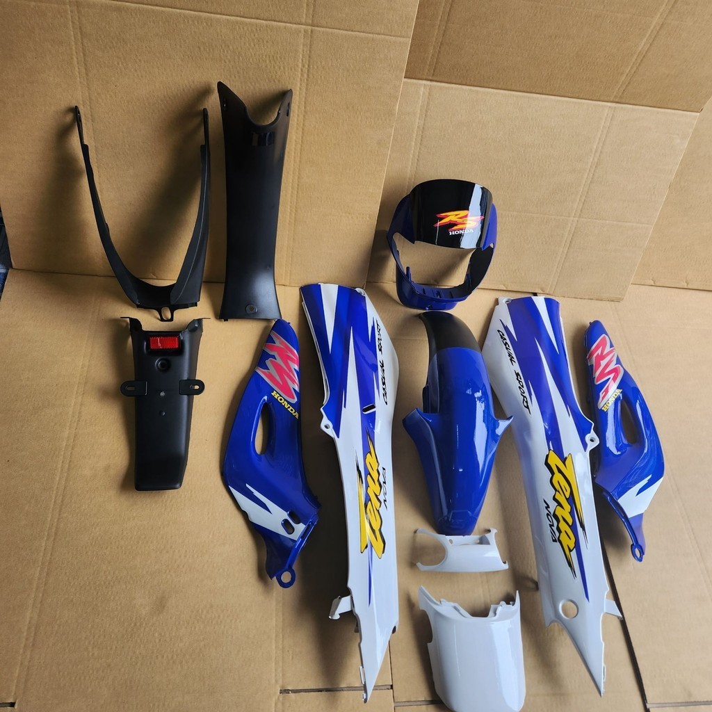 tena รุ่นแรก เทน่า ตัวเก่า ชุดสีมอเตอร์ไซค์ สีน้ำเงินขาว ติดลายปี93 ยกชุด8ชิ้น พร้อมชิ้นดำด้าน รวม11ชิ้น - รูปที่ 2