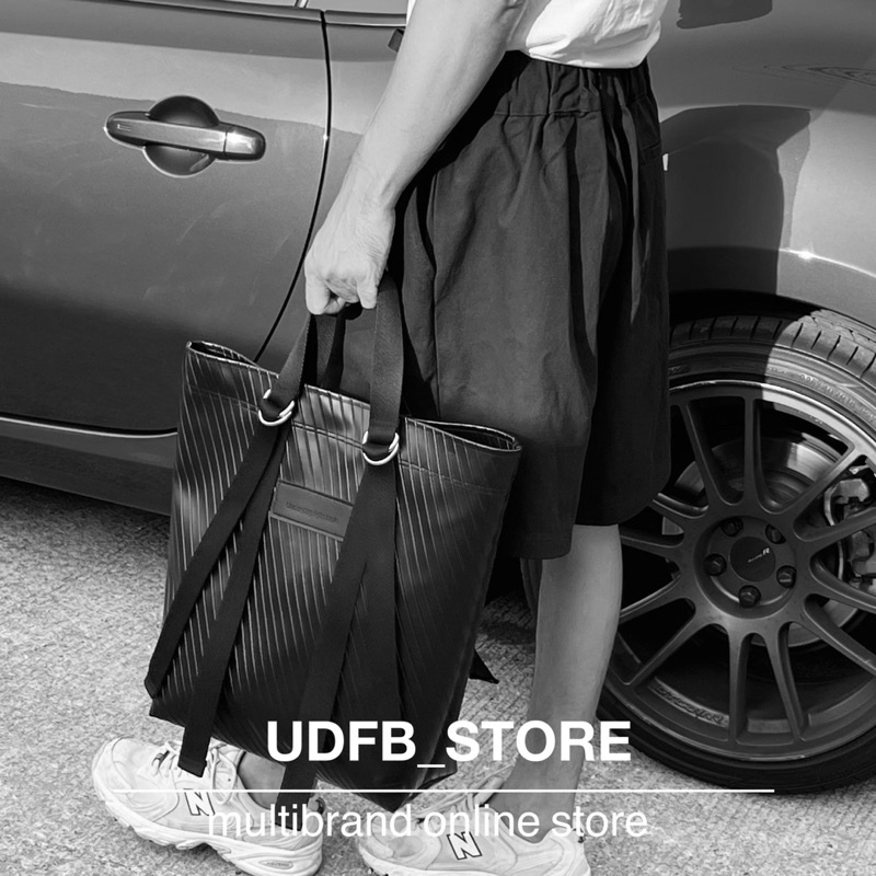 under dog fight back Tote bag  รุ่น “ ceinture”