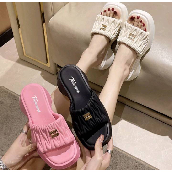 1196 รองเท้าแฟชั่นผู้หญิง สินค้าน่าโดน เสริมส้น งานเจ้าหญิง พื้นยางนุ่มนิ่ม ใส่สบายเหมาะกับทุกชุดการแต่งตัว