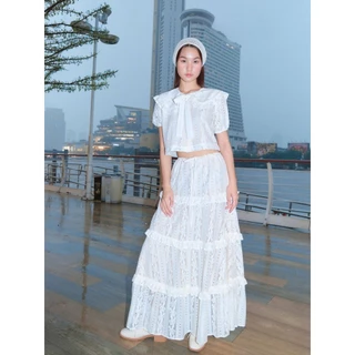 BNKBRAND STELLA TOP เสื้อครอปผ้าลูกไม้แต่งดีเทลปกระบาย มาพร้อมซับในและโบว์ผูก (PREORDER บางไซส์)
