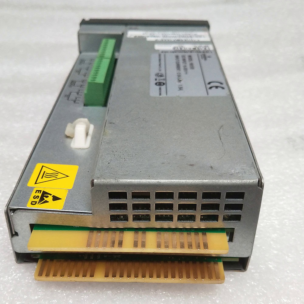 สำหรับโมดูลการตรวจสอบพลังงานการสื่อสาร Emerson M830B การทดสอบที่สมบูรณ์แบบก่อนส่งมอบ Hot