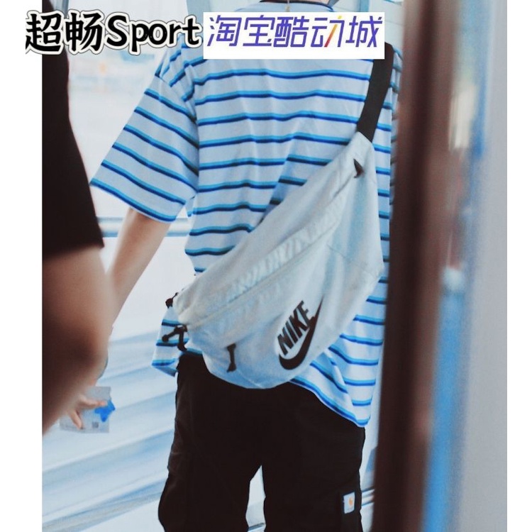 ☈☢∏NIKE Wang Yibo กระเป๋าคาดเอวกีฬาแบบเดียวกันกระเป๋าคาดหน้าอกนักเรียนกระเป๋าสะพายข้างขนาดใหญ่สำหรับผู้ชายและผู้หญิง BA5