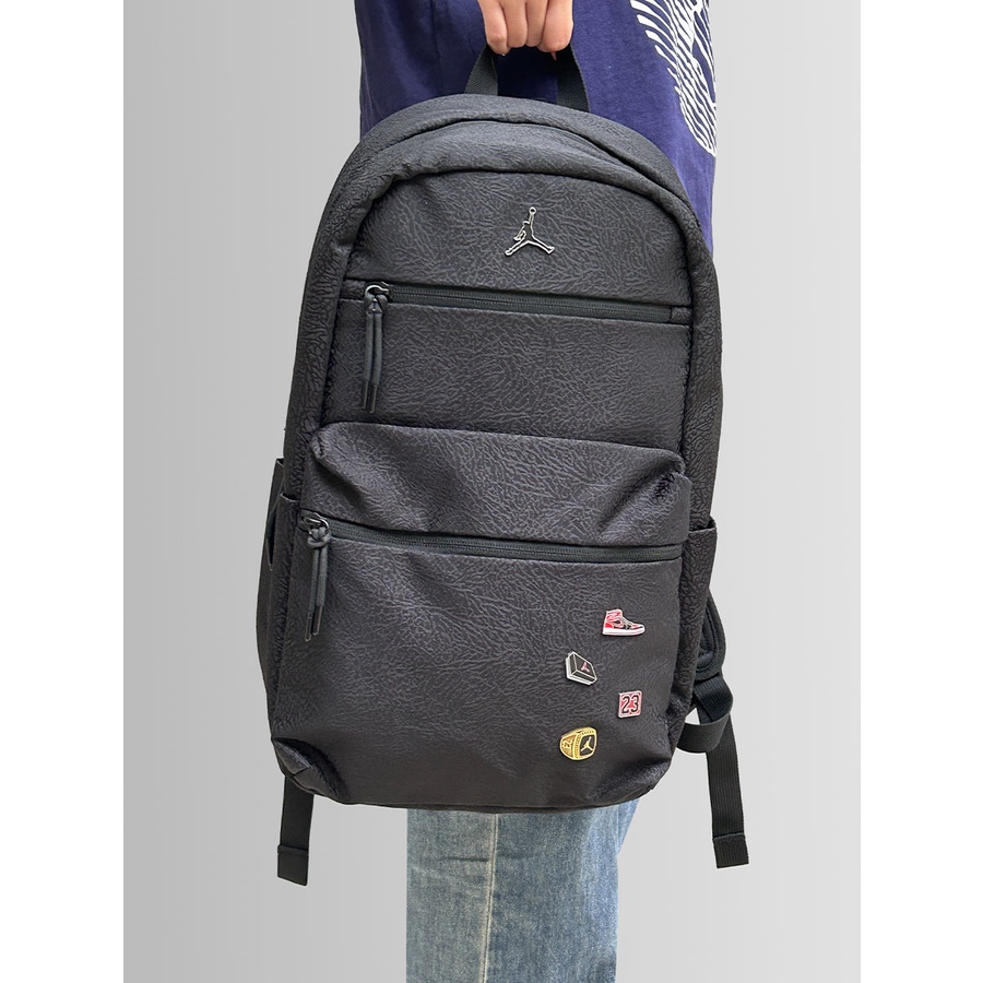 ♙☫Nike Nike Air Jordan Backpack กระเป๋านักเรียนใหม่สำหรับบุรุษและสตรีกระเป๋าเป้นักเรียนกีฬาและสันทนาการ
