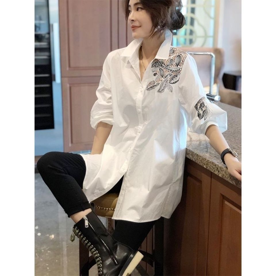 ◑เสื้อเชิ้ตคอปกสีขาวล้วนผู้หญิงหลวมขนาดใหญ่ความยาวกลางเสื้อยุโรป