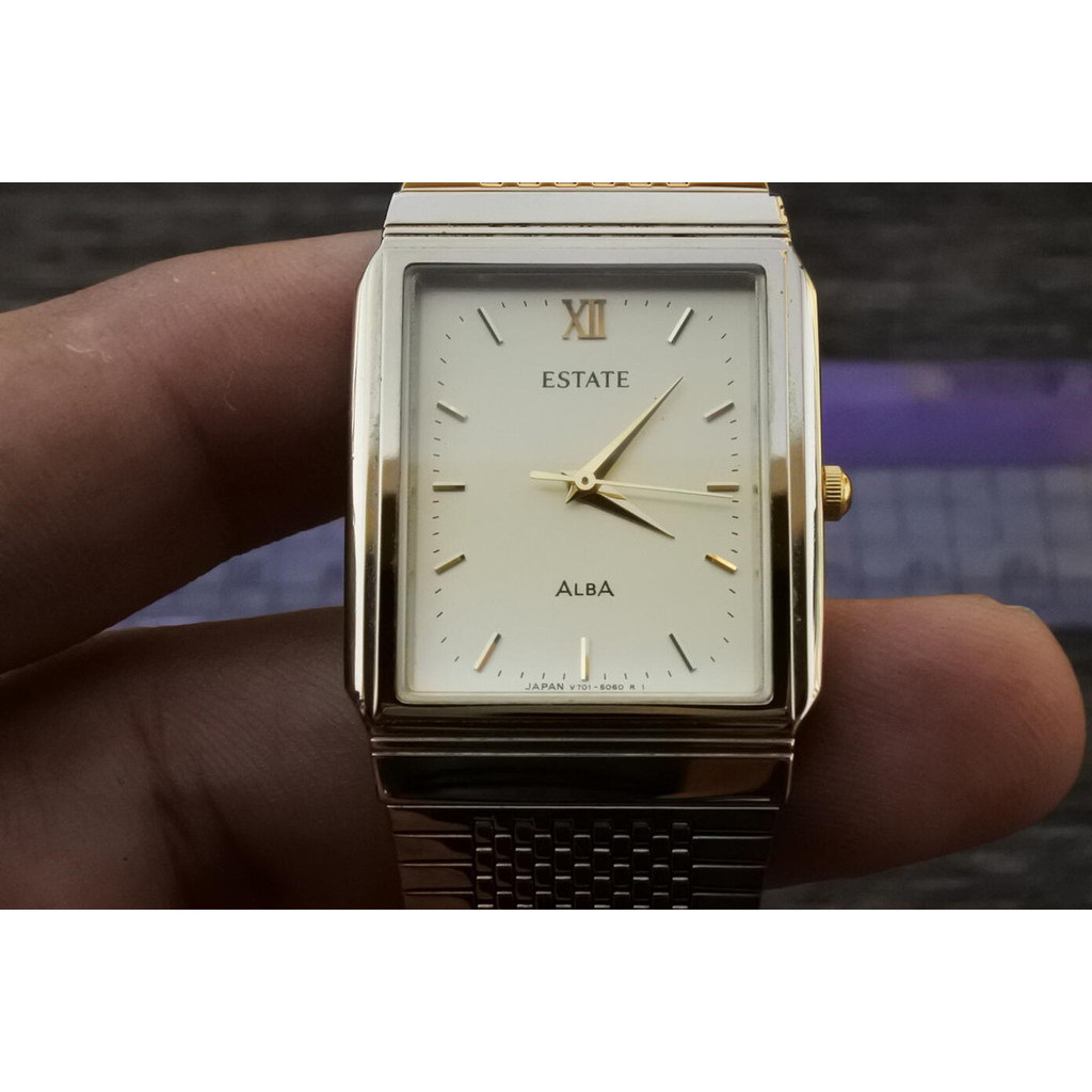 นาฬิกา Vintage มือสองญี่ปุ่น Alba Estate V701 5000 หน้าสีเหลืองทอง ผู้ชาย ทรงสี่เหลี่ยม ระบบ Quartz 27mm ใช้งานได้ปกติ