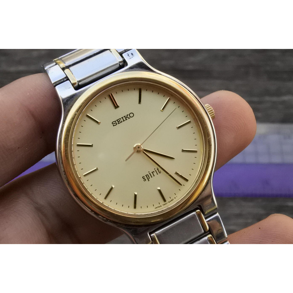 นาฬิกา Vintage มือสองญี่ปุ่น Seiko Spirit 7N01 6A70 หน้าสีเหลืองทอง ผู้ชาย ทรงกลม ระบบ Quartz ขนาด36mm ใช้งานได้ปกติ