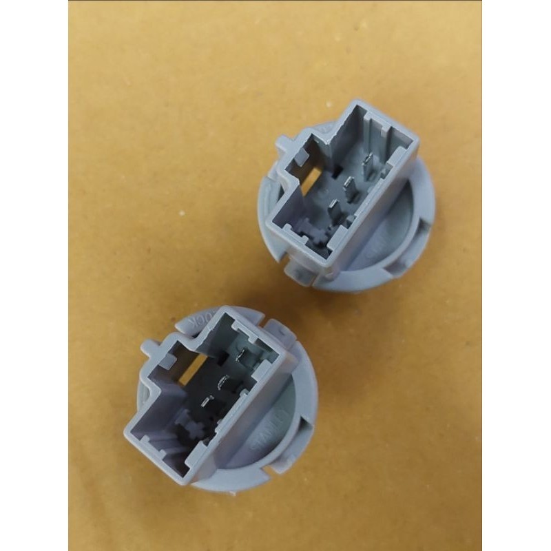 ขั่วไฟท้ายไฟเบรคHONDA/CITYZXปี03-07/JAZZ GD ปี04-08 CRV G2 ปี02-06/หลอดT20/2ใส้ /ปลั๊กไฟ3พิน  สินค้า