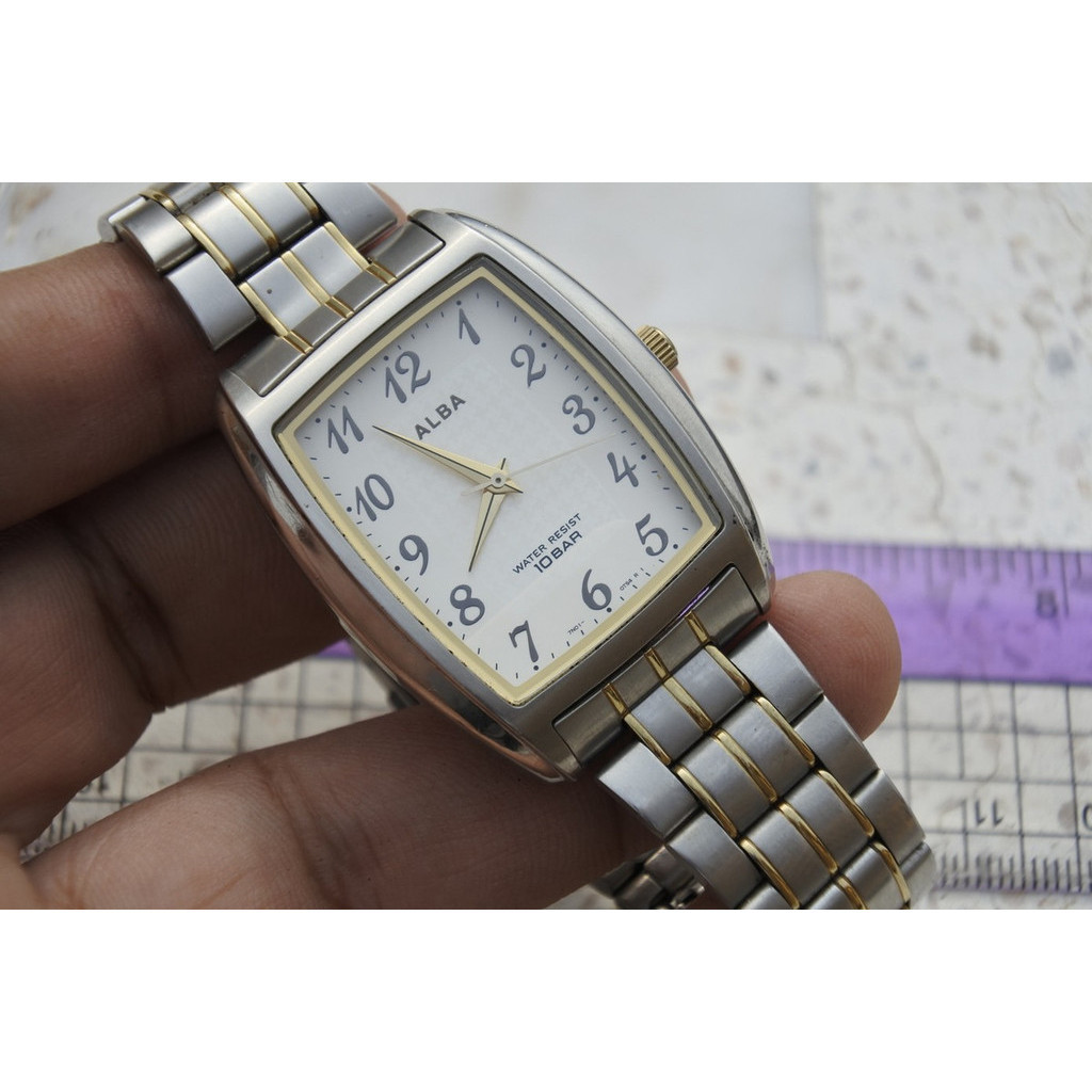 นาฬิกา Vintage มือสองญี่ปุ่น Alba 2กษัตริย์ ผู้ชาย ทรงสี่เหลี่ยม ระบบ Quartz ขนาด43mm ใช้งานได้ปกติ ของแท้