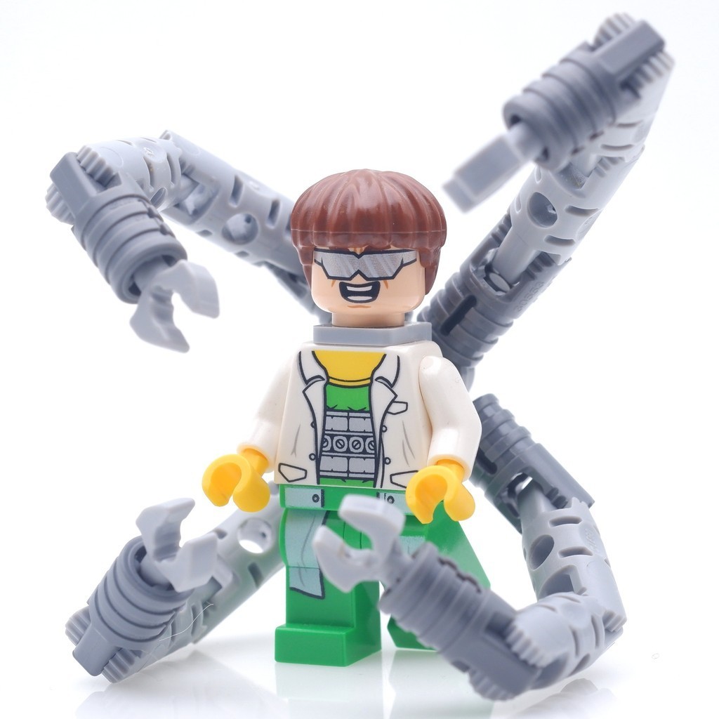LEGO Marvel Dr. Octopus White Lab Coat *new